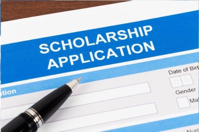 How to Get a Full-Ride Scholarship? 7 Key Tips - Management Study HQ